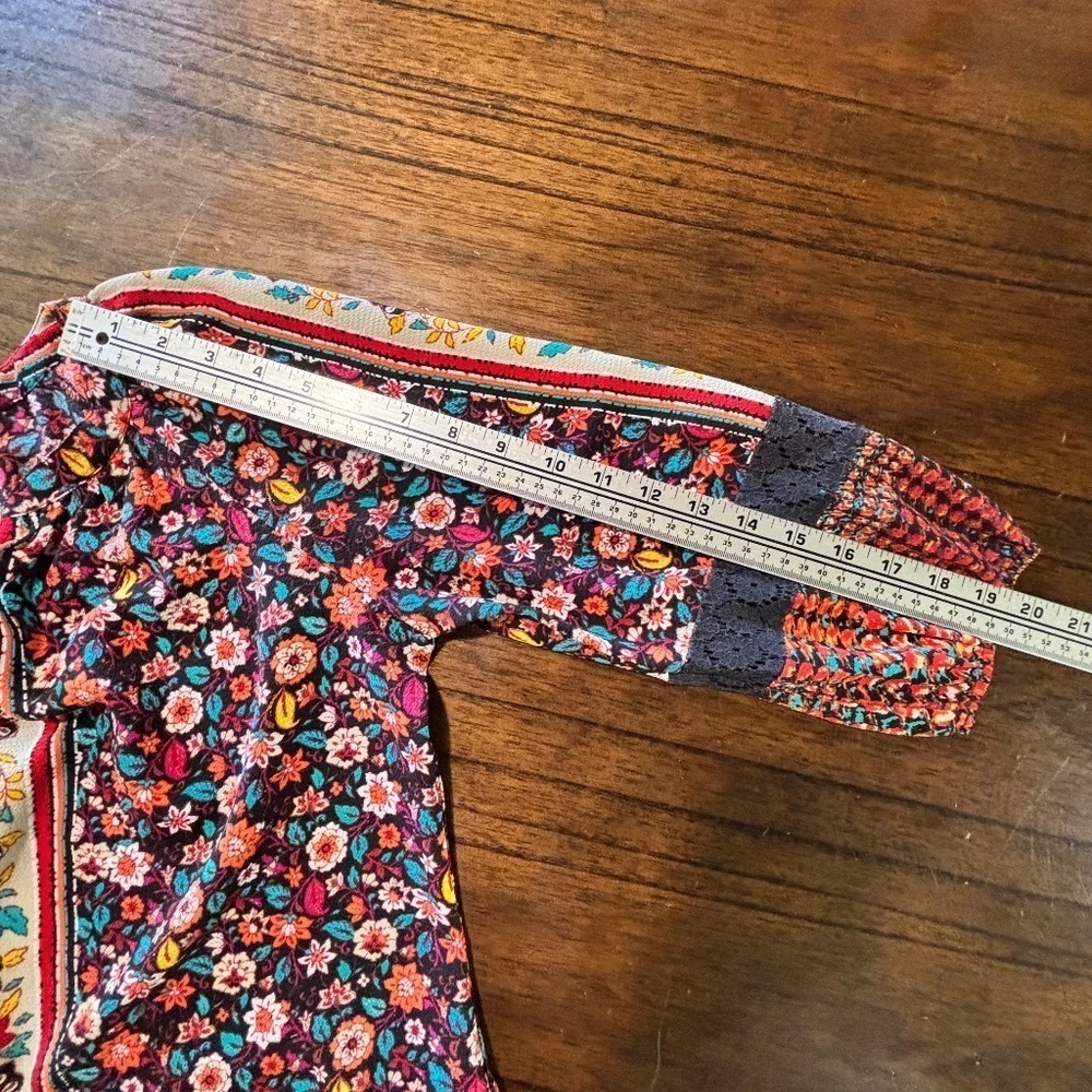 Figueroa & Flower boho floral print 3/4 sleeve top size PM - Picture 14 of 14